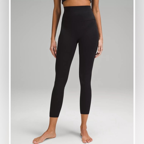 lululemon athletica Pants - Lululemon 7/8 align with pockets